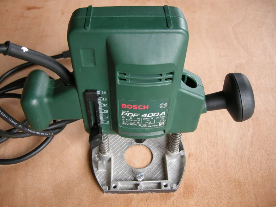 Bosch POF 400 A Dik Freze