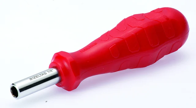 İzeltaş 130 mm Manyetik Bits Tutucu Tornavida Kısa 6,3 mm Ağız