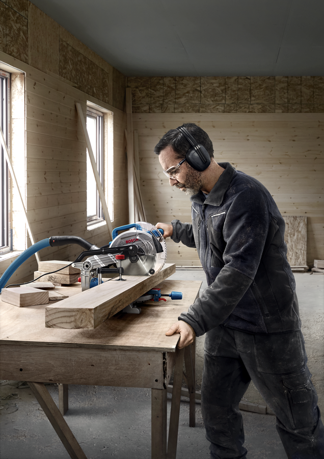 Bosch GCM 216 Gönye Kesme Makinesi